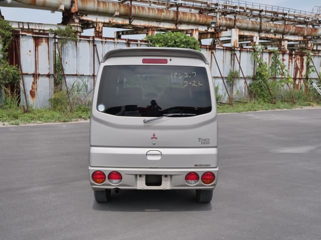 2001 Mitsubishi Town Box JDM car for sale — photo 6 of 25