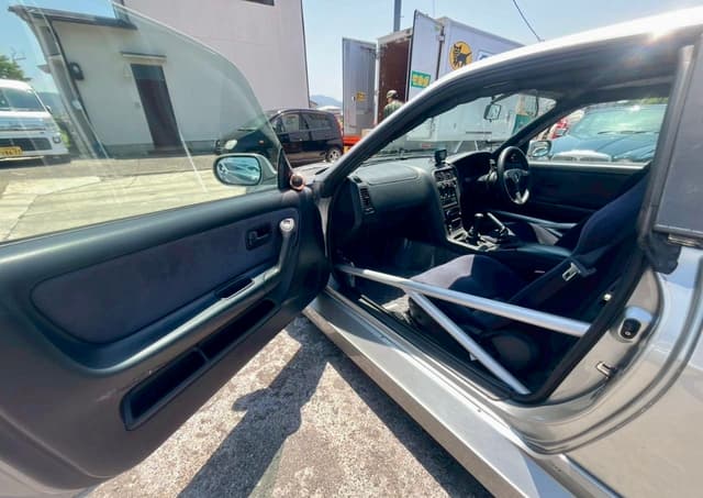 1995 Nissan Skyline JDM car for sale — photo 16 of 25