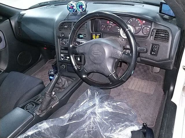 1996 Nissan Skyline JDM car for sale — photo 5 of 6