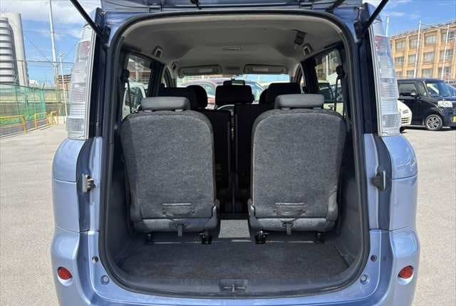 2011 Toyota JDM car for sale — photo 19 of 25