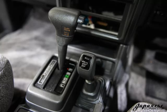 1993 Mitsubishi Pajero JDM car for sale — photo 11 of 25