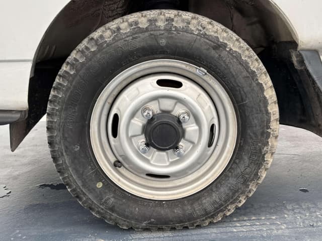 1996 Mitsubishi Minicab JDM car for sale — photo 19 of 25