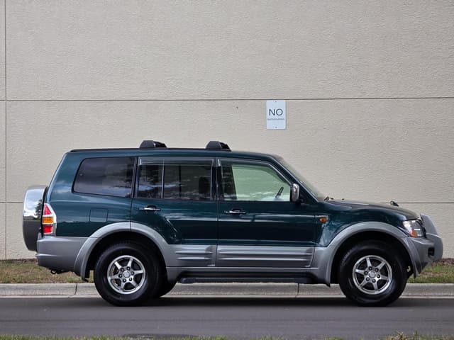 1999 Mitsubishi Pajero JDM car for sale — photo 5 of 25