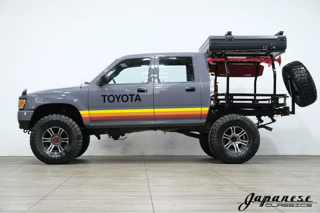 1991 Toyota Hilux JDM car for sale — photo 4 of 25