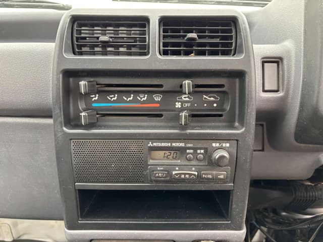 1996 Mitsubishi Minicab JDM car for sale — photo 11 of 25