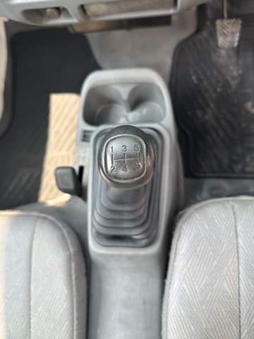 2001 Mitsubishi Minicab JDM car for sale — photo 19 of 25