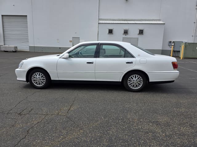 2000 Toyota Crown JDM car for sale — photo 5 of 12