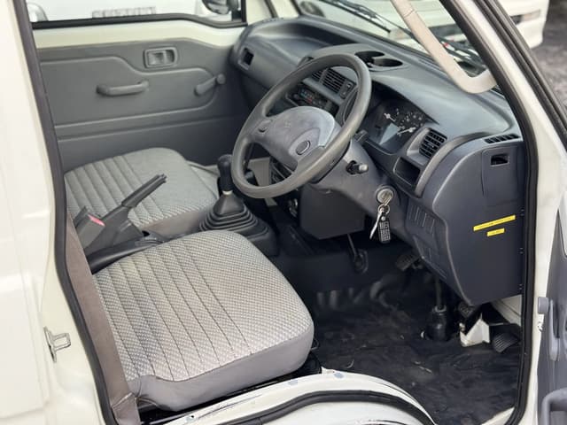2000 Daihatsu Hijet JDM car for sale — photo 16 of 21