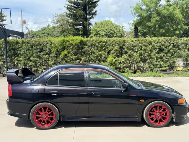 1997 Mitsubishi Lancer Evolution JDM car for sale — photo 4 of 25