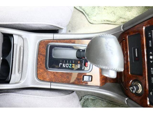 1999 Toyota Mark II JDM car for sale — photo 10 of 18