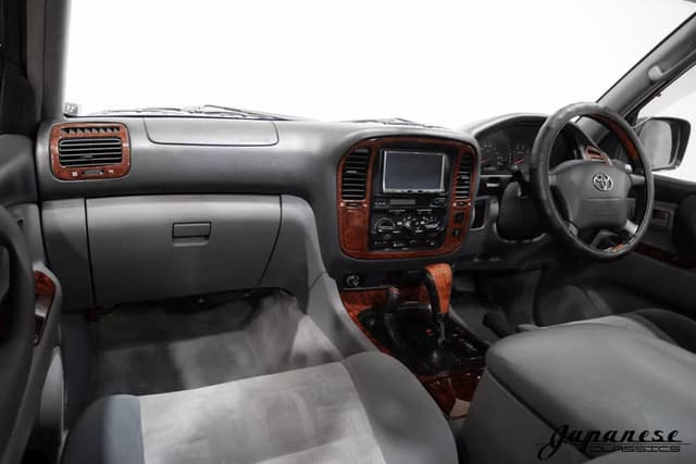 1998 Toyota Land Cruiser JDM car for sale — photo 9 of 10