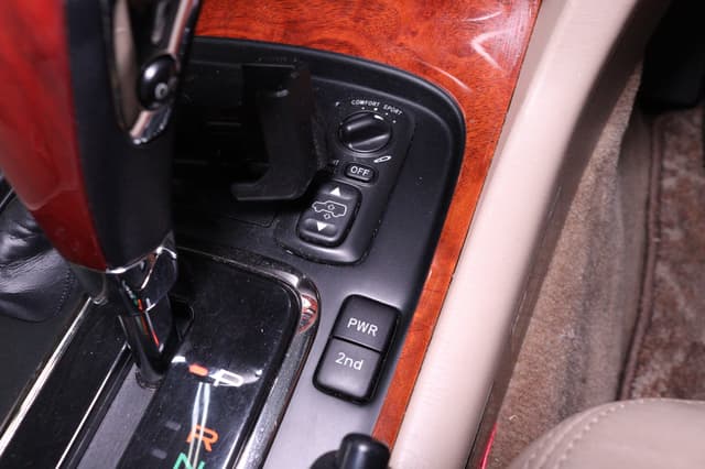 2000 Toyota Land Cruiser JDM car for sale — photo 15 of 25