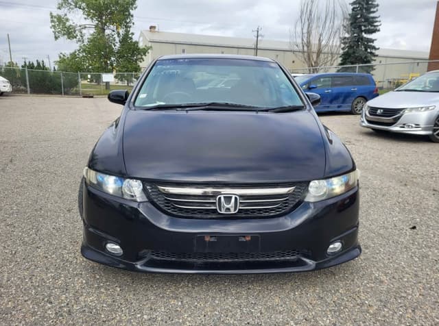 2004 Honda Odyssey JDM car for sale — photo 3 of 10