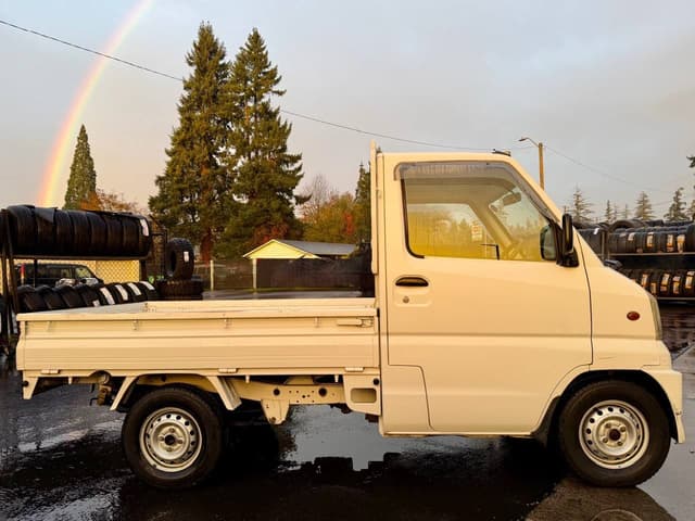 2000 Mitsubishi Minicab JDM car for sale — photo 9 of 25