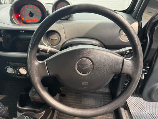 2010 Daihatsu Esse JDM car for sale — photo 4 of 25