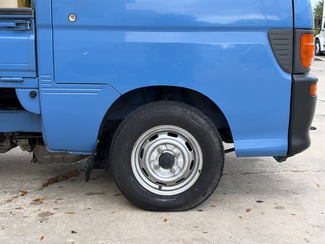 1994 Daihatsu Hijet JDM car for sale — photo 11 of 18