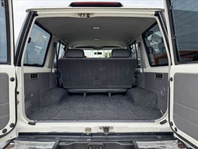 2000 Toyota Land Cruiser JDM car for sale — photo 13 of 15