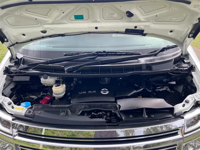 2004 Nissan Elgrand JDM car for sale — photo 16 of 16