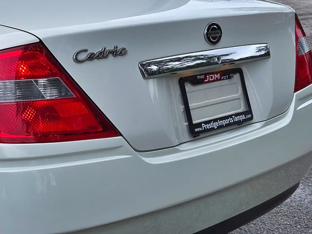 1999 Nissan Cedric JDM car for sale — photo 12 of 22