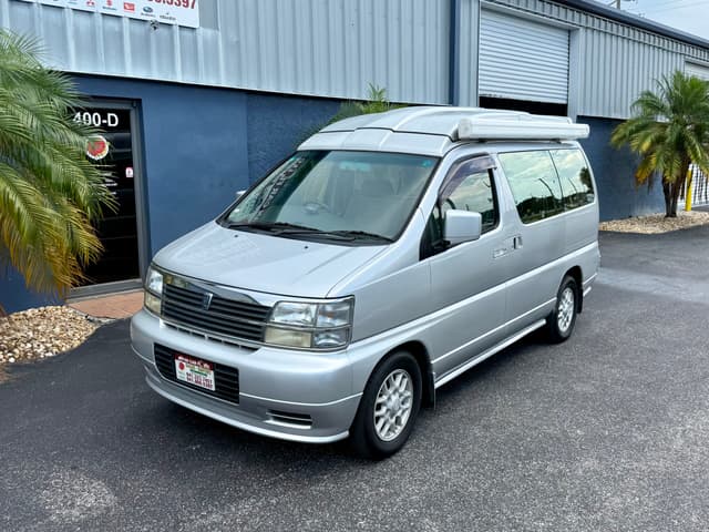 1999 Nissan Elgrand JDM car for sale — photo 3 of 25