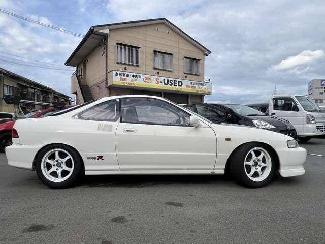 1998 Honda Integra JDM car for sale — photo 18 of 20