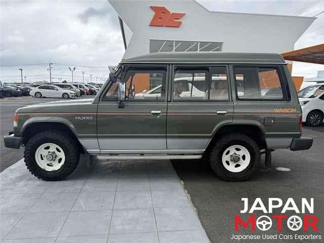 1988 Mitsubishi Pajero JDM car for sale — photo 3 of 11