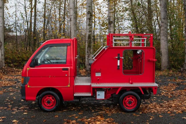 1999 Daihatsu Hijet JDM car for sale — photo 4 of 15