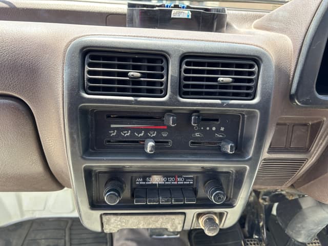 1992 Daihatsu Hijet JDM car for sale — photo 23 of 25