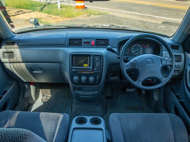 1996 Honda CR-V JDM car for sale — photo 11 of 17