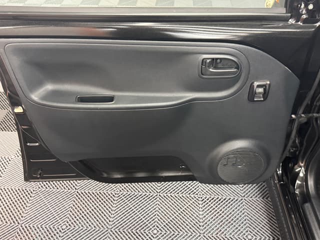 2010 Daihatsu Esse JDM car for sale — photo 17 of 25
