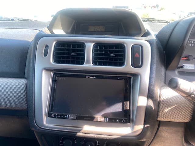 2006 Mitsubishi Pajero JDM car for sale — photo 18 of 25