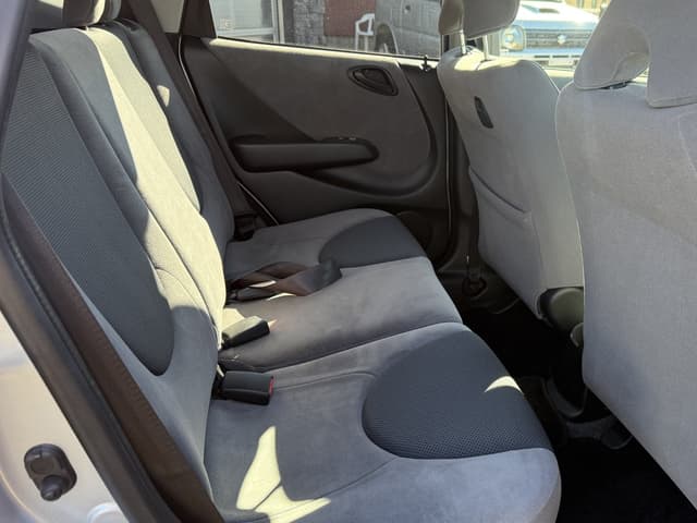 2005 Honda Fit JDM car for sale — photo 7 of 10