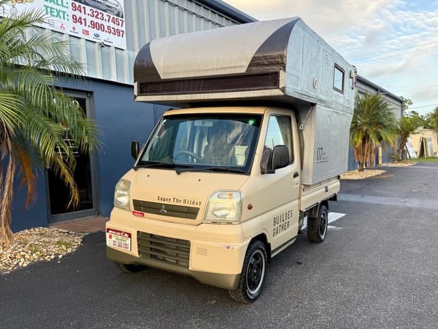 2000 Mitsubishi Minicab JDM car for sale — photo 11 of 21