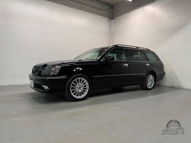 2000 Toyota Crown JDM car for sale — photo 10 of 25