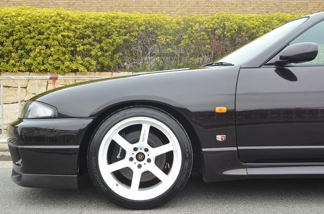 1996 Nissan Skyline JDM car for sale — photo 7 of 11