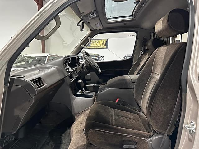 1994 Toyota HiAce JDM car for sale — photo 16 of 16