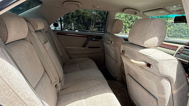 2000 Toyota Crown JDM car for sale — photo 11 of 13