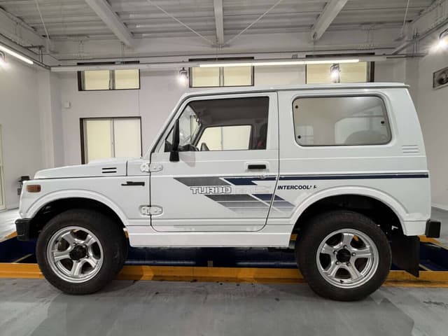 1989 Suzuki Jimny JDM car for sale — photo 3 of 25