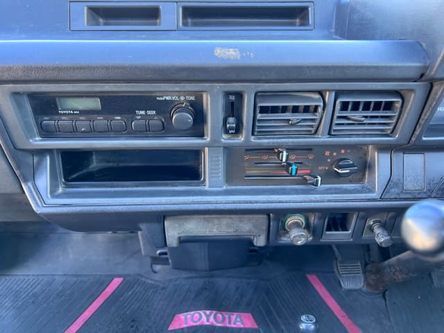 1993 Toyota Townace JDM car for sale — photo 16 of 18
