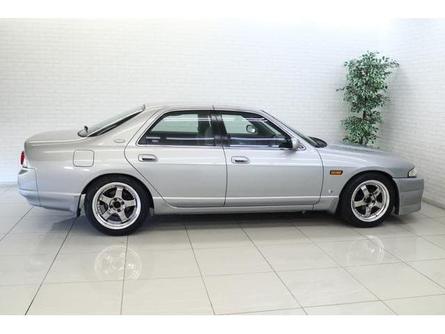 1998 Nissan Skyline JDM car for sale — photo 8 of 25