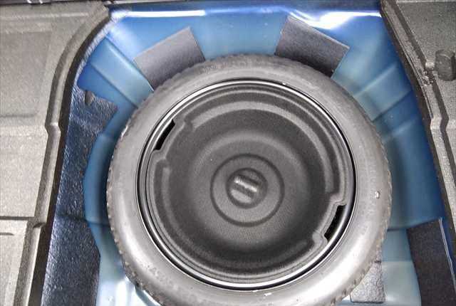 2001 Subaru Legacy JDM car for sale — photo 15 of 18