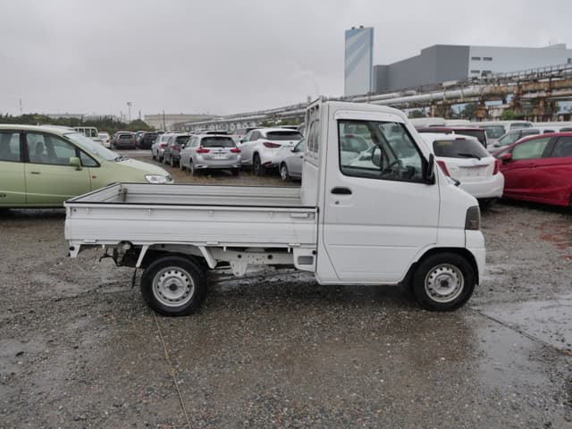 2002 Mitsubishi Minicab JDM car for sale — photo 4 of 25
