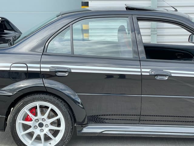 2002 Mitsubishi Lancer Evolution JDM car for sale — photo 12 of 25