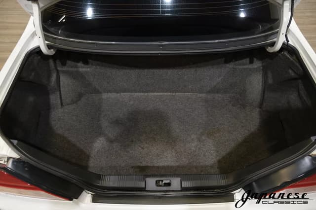 1997 Nissan Gloria JDM car for sale — photo 23 of 25