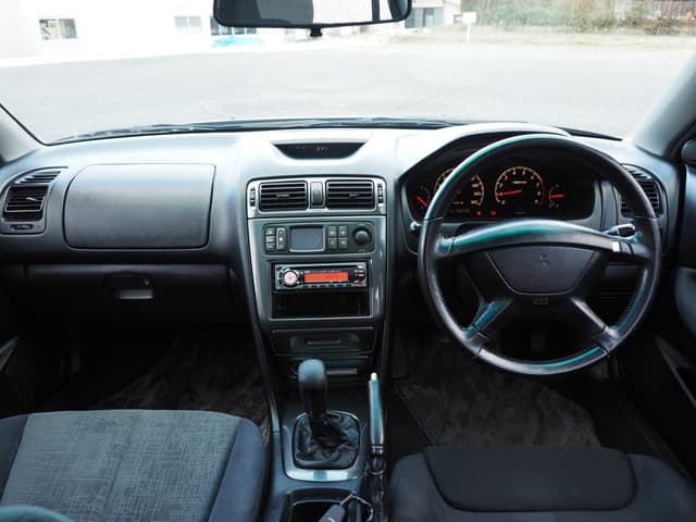 2001 Mitsubishi Legnum JDM car for sale — photo 4 of 25