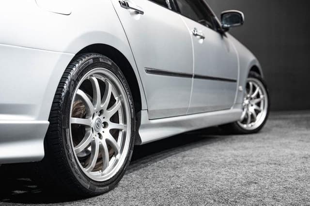 2006 Nissan Fuga JDM car for sale — photo 11 of 17