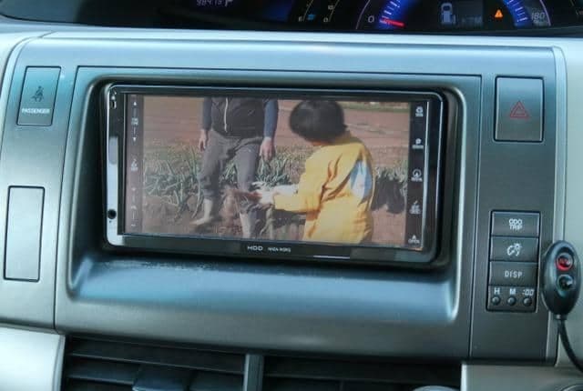 2009 Toyota Estima JDM car for sale — photo 15 of 18