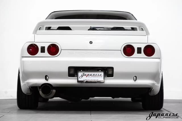1993 Nissan Skyline JDM car for sale — photo 7 of 25