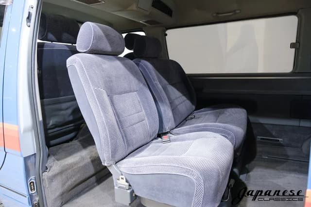 1990 Toyota HiAce JDM car for sale — photo 18 of 25