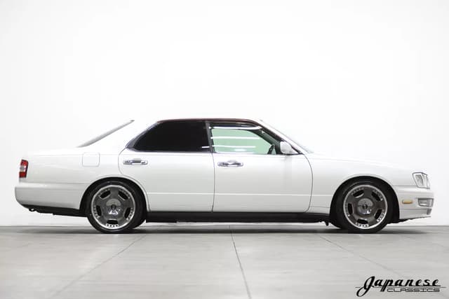 1998 Nissan Gloria JDM car for sale — photo 5 of 25